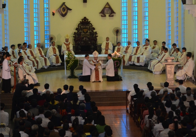 Thánh lễ Truyền chức Phó tế tại Giáo phận Hưng Hóa